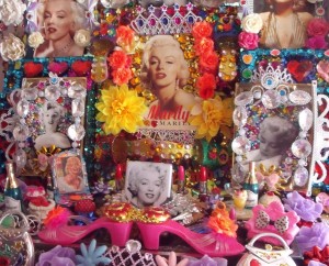 Amanda Hemmer Shrines and Altars dedicated to Marilyn Monroe